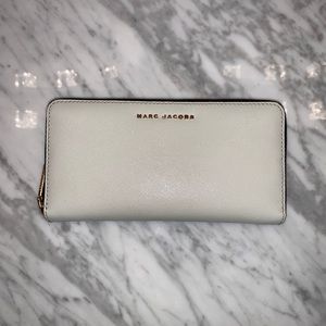 Marc Jacobs Standard Continental Wallet
